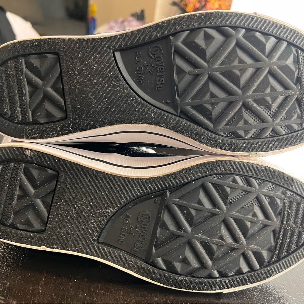 Converse Black and White Low Top Sneakers - Picture 7 of 7